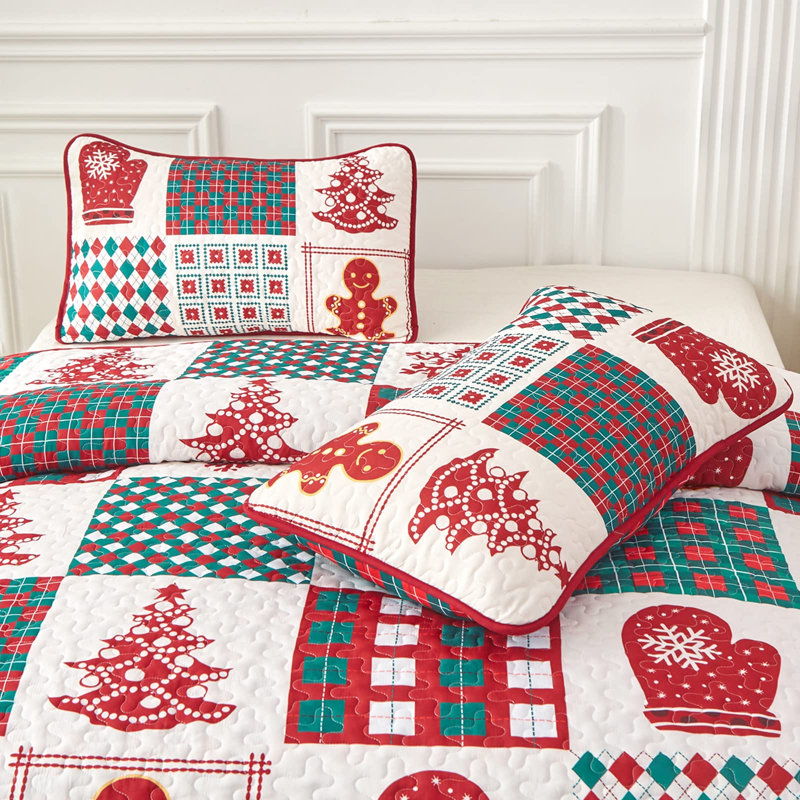 Christmas Patchwork Quilted 3-Piece Bedspread Set, King