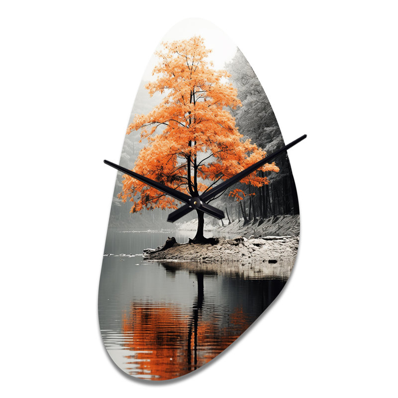 Orange et gris forêt Autumn Elegance II - grande horloge murale orange - forme unique, Moyenne