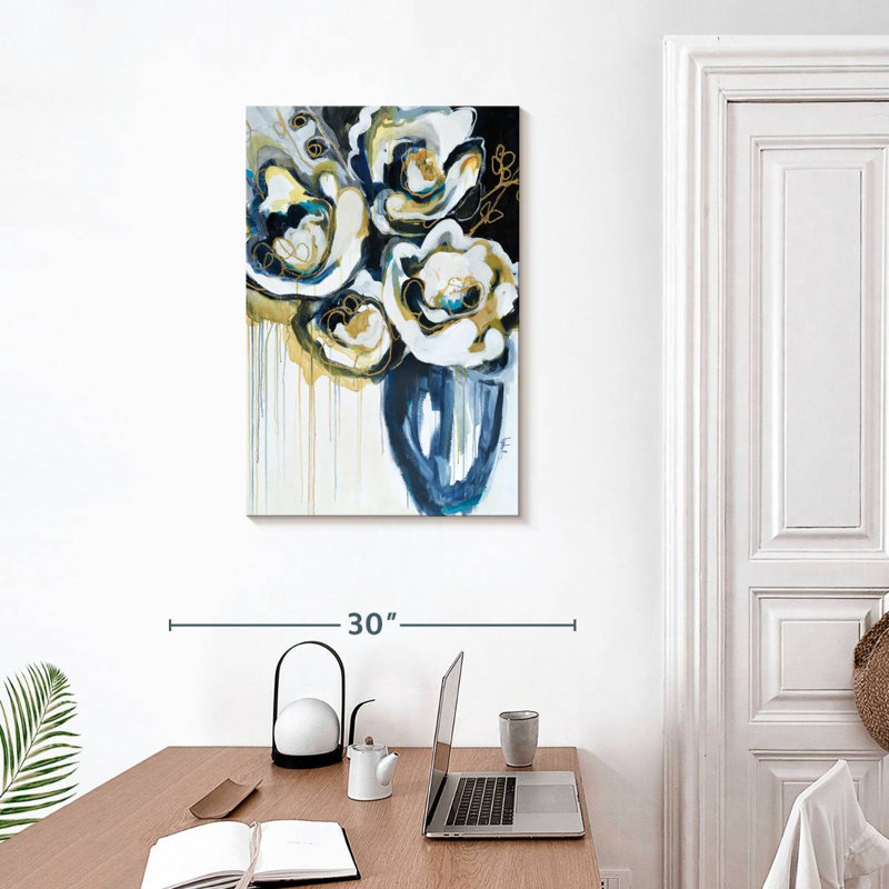 Avery en fleurs en bleu, H 30 po x l 20 po