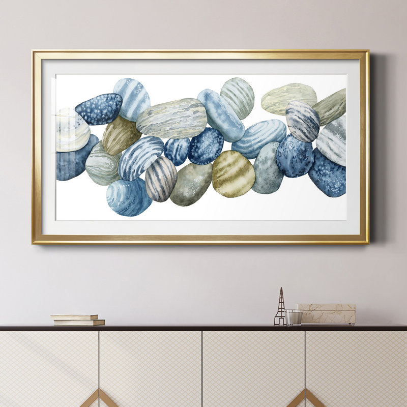 Found Pebbles III - Peinture encadrée, H 10,5 po x l 18,5 po x P 1,5 po, Papier encadré doré, Blanc