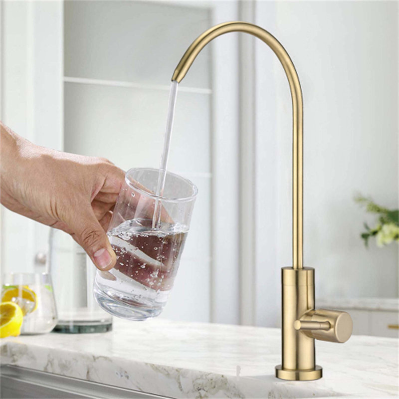 Red Cloud Kitchen Faucet, Brushed Gold