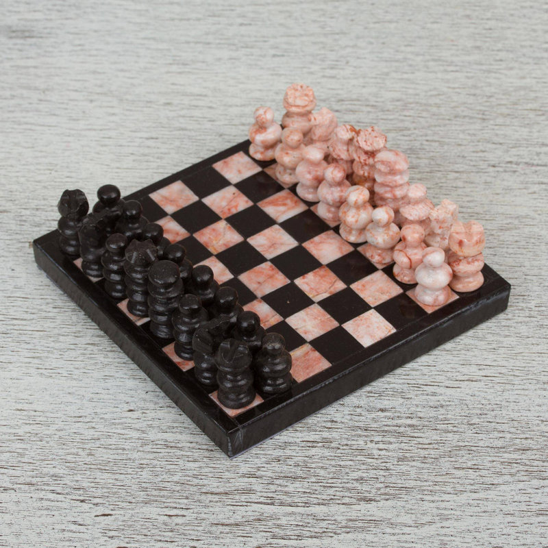 Jeu d'échecs noir Tia