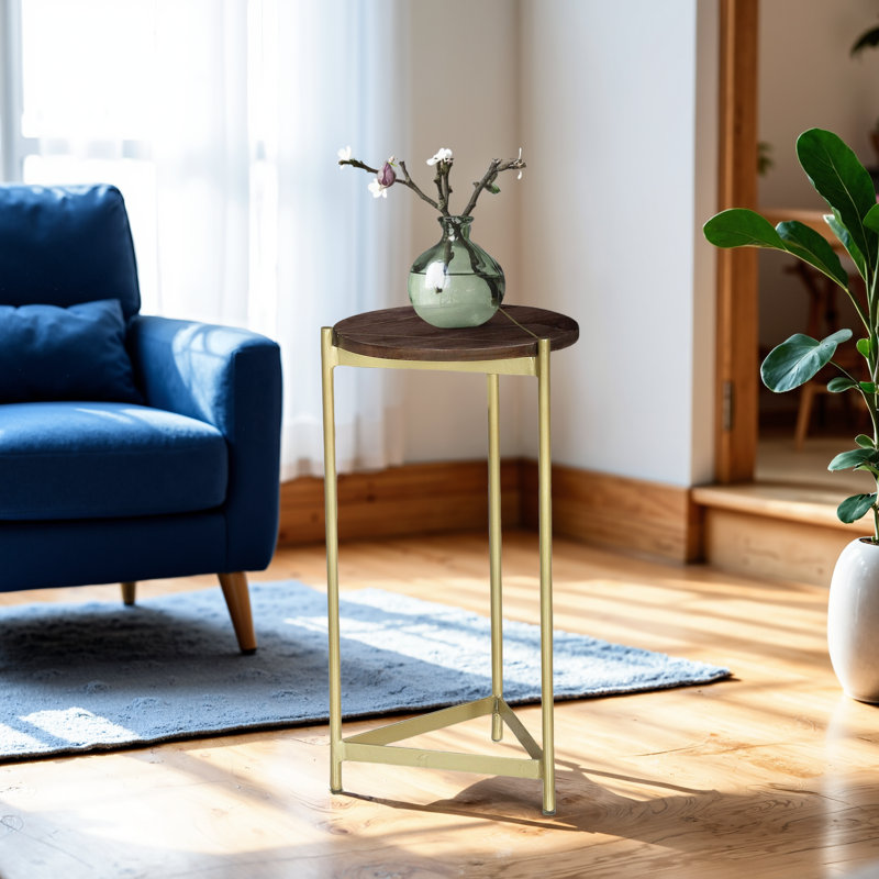 Table d'appoint ronde 12 "avec plateau en bois brun et base triangulaire en laiton
