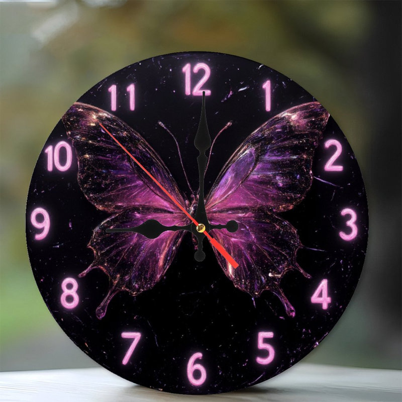 Horloge papillon avec chiffres lumineux