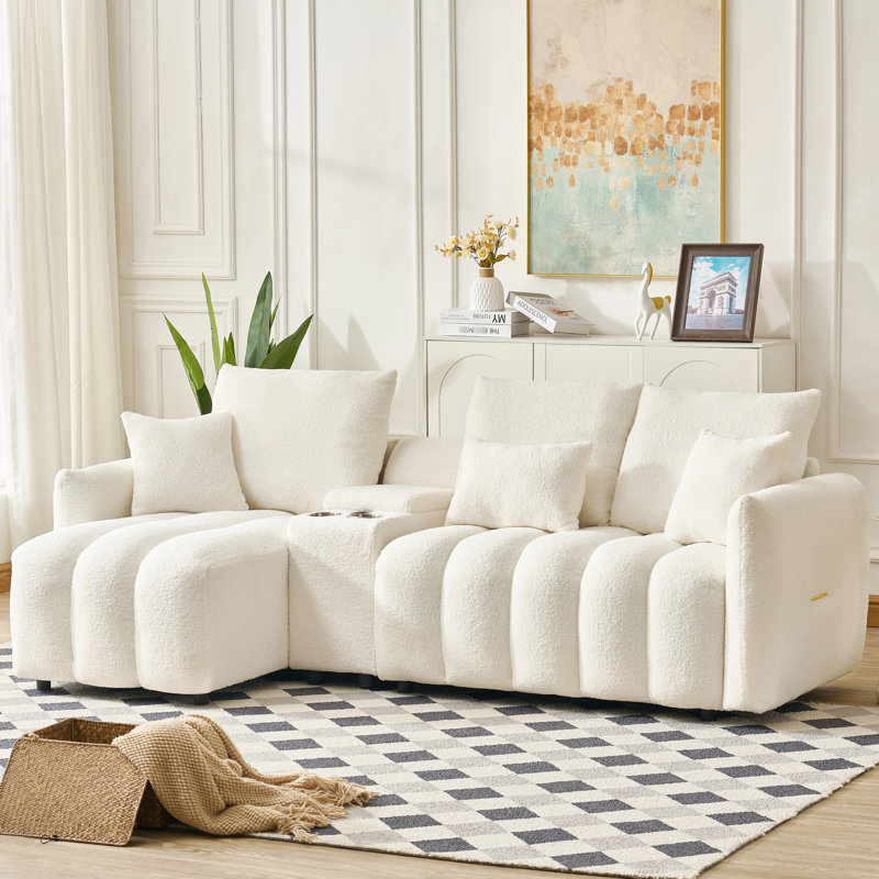 Idéale pour ses 5 appartements de 91,3 pouces de profondeur avec une console centrale et 3 coussins pour le confort, cette table basse est idéale.