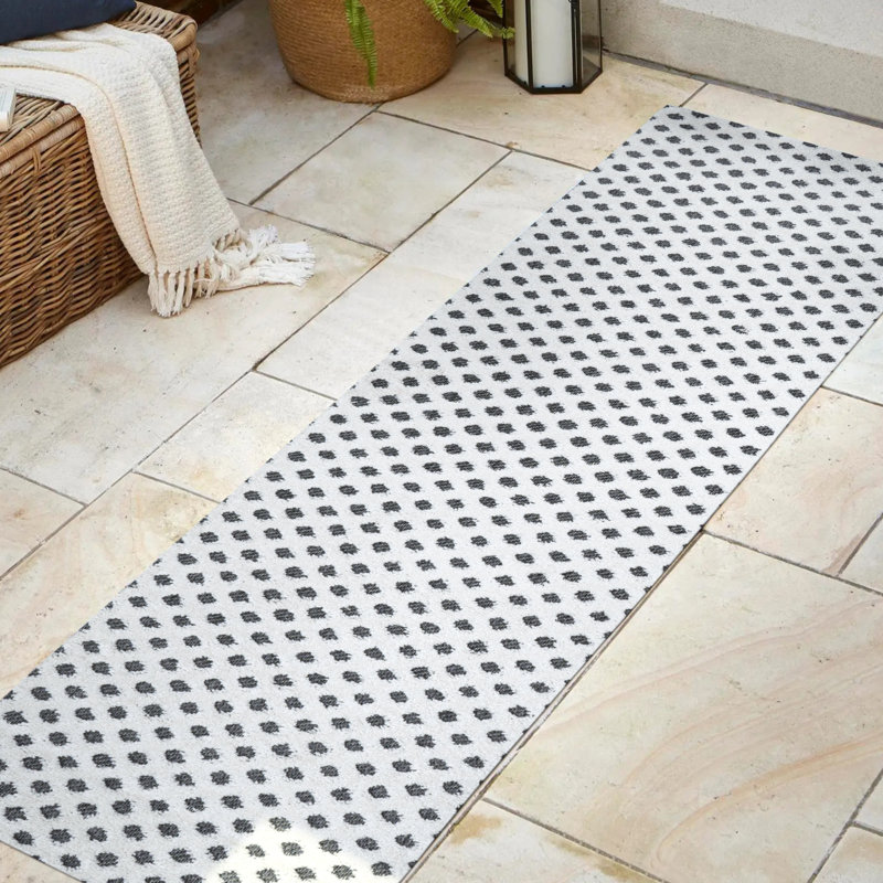 Demetri High-Low Pile Mini-Diamond Trellis White/Black Indoor/Outdoor Rug, Runner 2' x 10'