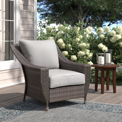 Chaise de patio avec coussins Grondin