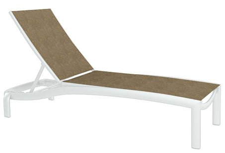 Kor Outdoor Chaise Lounge, Sparkling Water, Snow