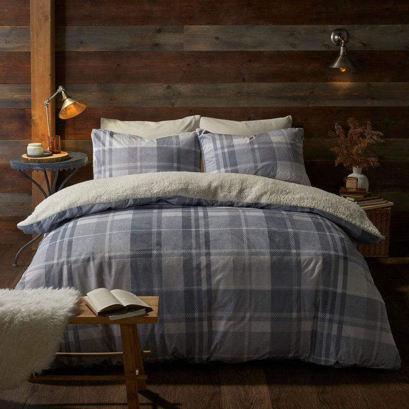 Mulford Check 100% Polyester Chequered Duvet Cover Set with Pillowcases, Double Duvet Cover + 2 Standard Pillowcases, Grey