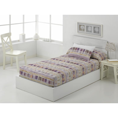 Gracie Oaks Mayfair Geometric Bedding