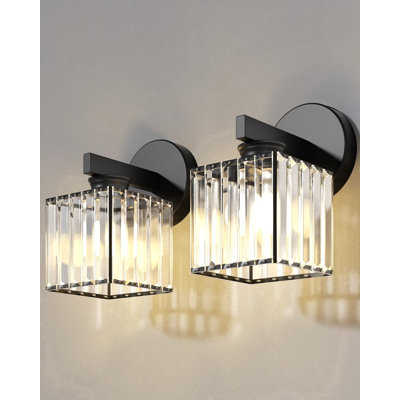 Applique murale moderne en cristal 2 lumières or moderne, luminaire de salle de bain carré à abat-jour en cristal cannelé, lampe murale de base E26 pour miroir de salle de bain