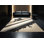 Tapis beige moelleux doux et audacieux à motif de chevrons modernes et audacieux - reliure beige
