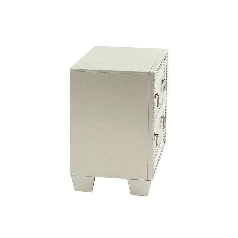Élégante table de chevet argentée avec 2 tiroirs et détails en miroir - Accessoire de chambre à coucher conçu pour une option de rangement essentielle