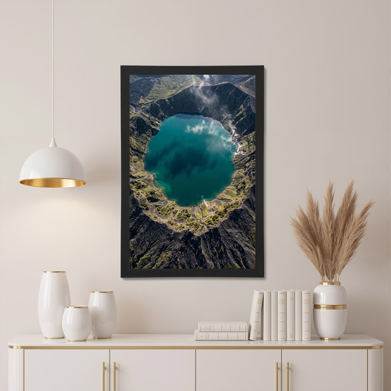 Art mural sur toile turquoise avec cratère volcanique et bordure verte, H 18 po x l 12 po