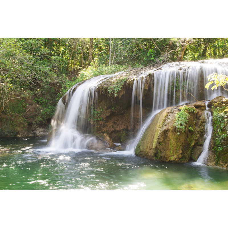 Chute d'eau à Bonito par Luoman, H 8 po x l 12 po