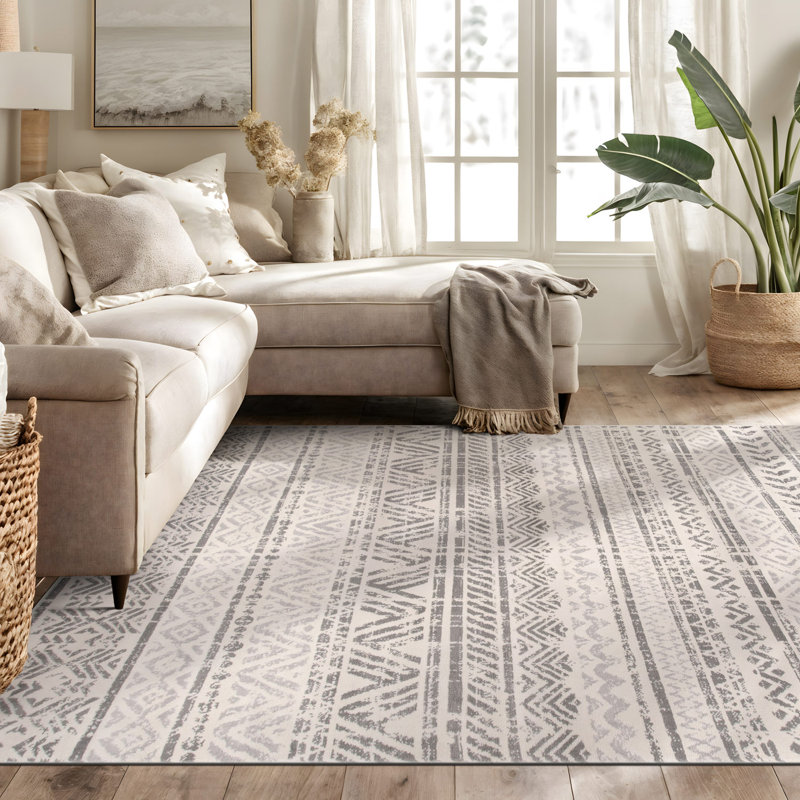 Humphrey Southwestern Light Gray/Dark Gray/Ivory Area Rug in Gray, Rectangle 5' x 7'