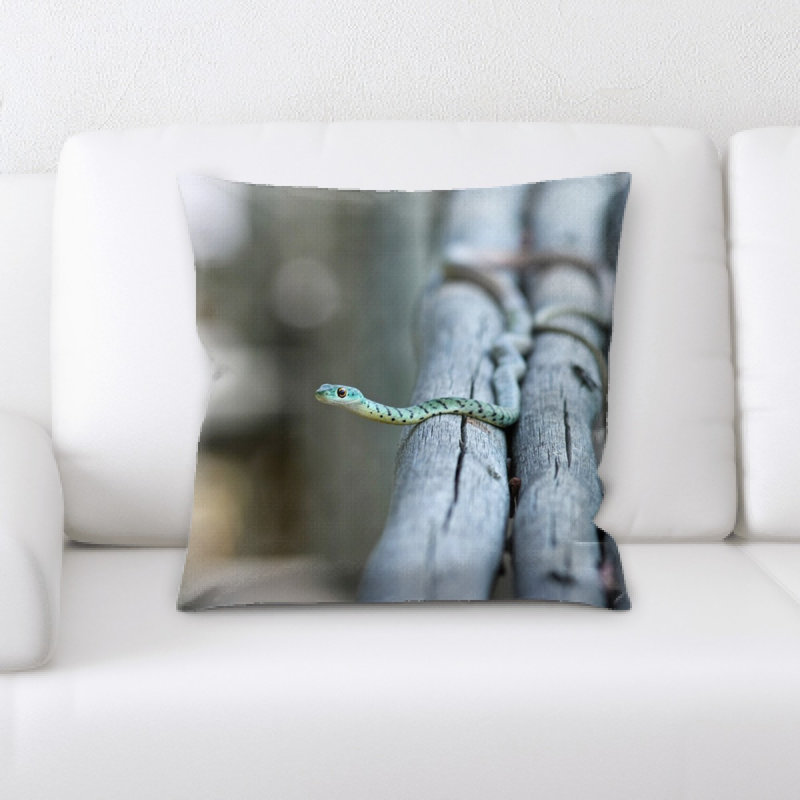 Coussin décoratif en serpent