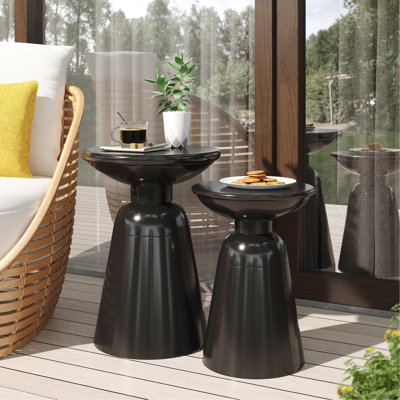 Ensemble de 2 tables d'appoint d'extérieur en fer avec motif évasé, noir