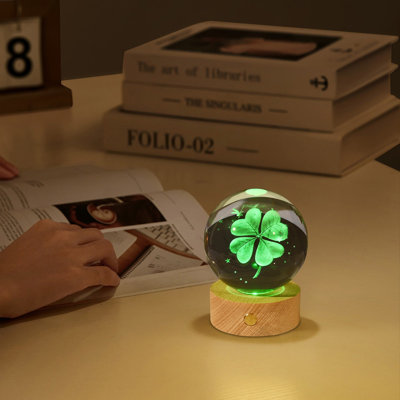 Base de charge lumineuse en cristal sculpté veilleuse à quatre feuilles