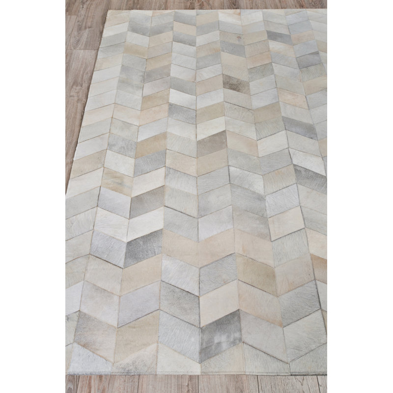 Natural Hide Cowhide Geometric Area Rug, Rectangle 5' x 8'