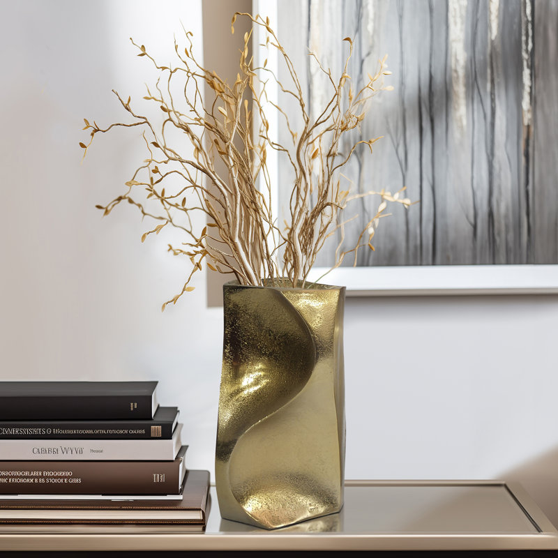 Vase Warner, H 10 po x l 6 po x P 6 po