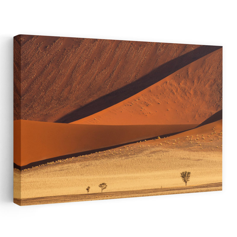 «Golden Dunes and Desert Shadows», impression d'art mural abstrait paysage serein minimaliste, 32" H x 48" W