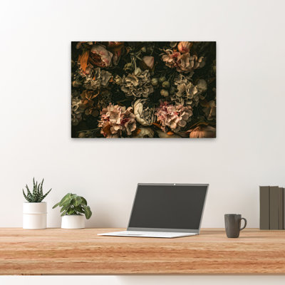 Arrangement floral foncé - art floral, nature morte, hortensias, pivoines, art