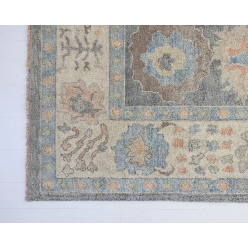 Hand Knotted Wool Floral Area Rug, Rectangle 9' x 12'