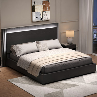 Structure de lit plateforme très grand avec tête de lit, lumière DEL, support de lattes en bois de pin massif, aucun sommier nécessaire, base de lit moderne, noir