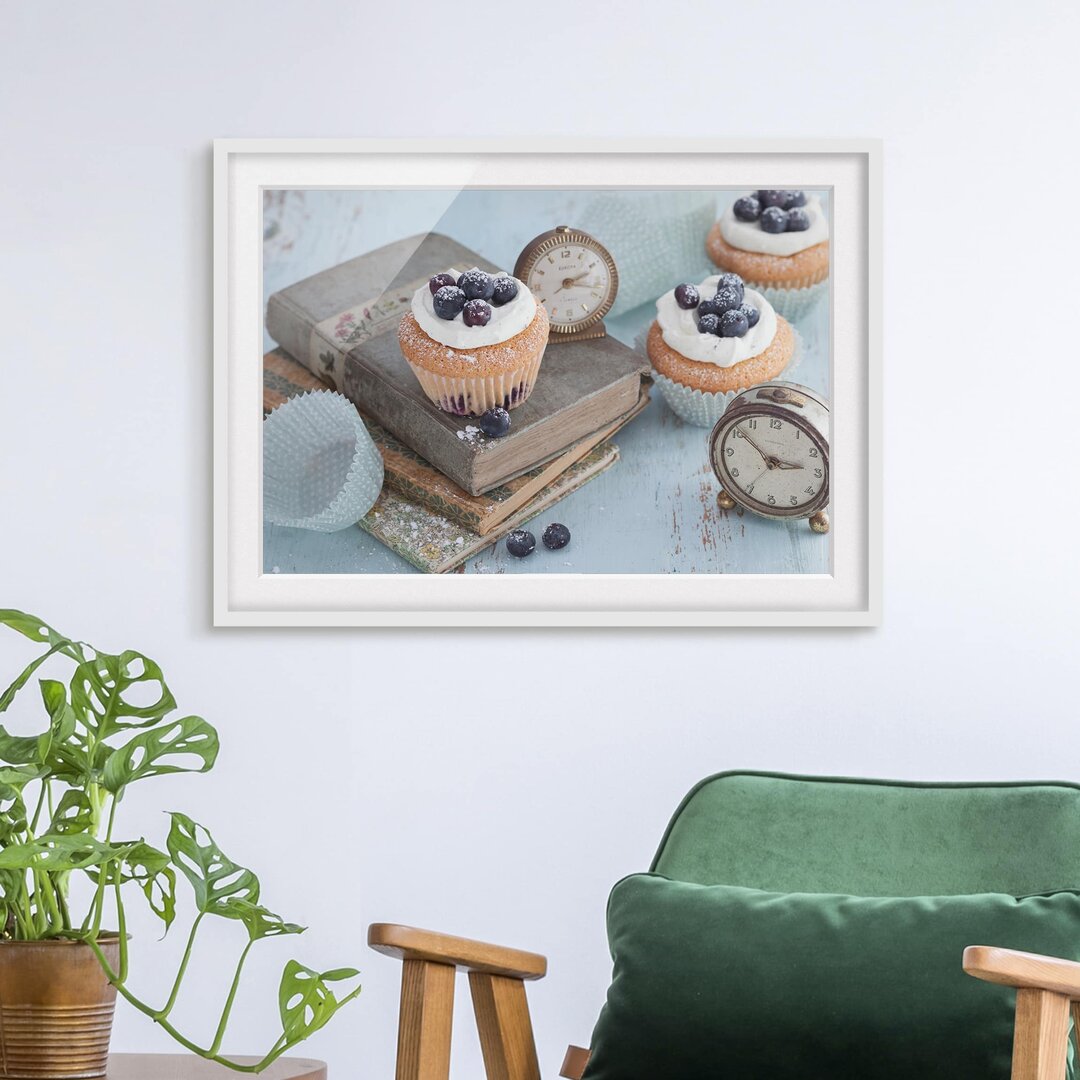 Gerahmtes Poster Vintage Cupcakes mit Alarm