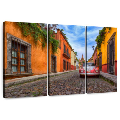 Sireci Scenic Cobbled Street