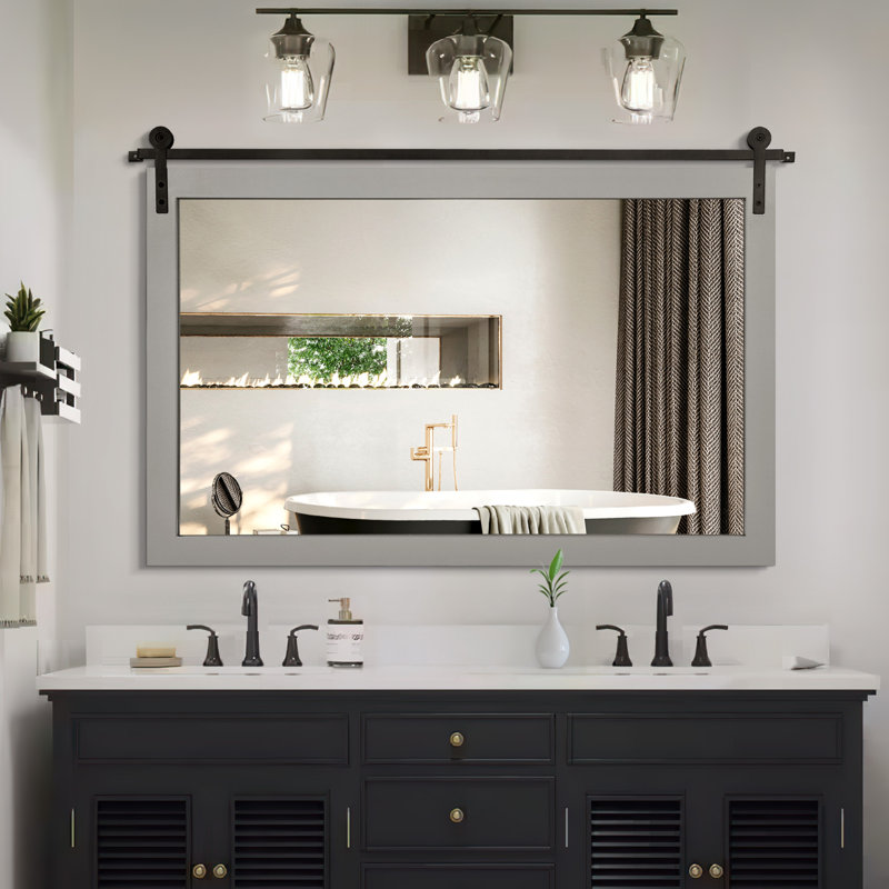Miroir d'appoint mural rectangulaire en bois massif Farmhouse, Gris, 26 po x 40 po