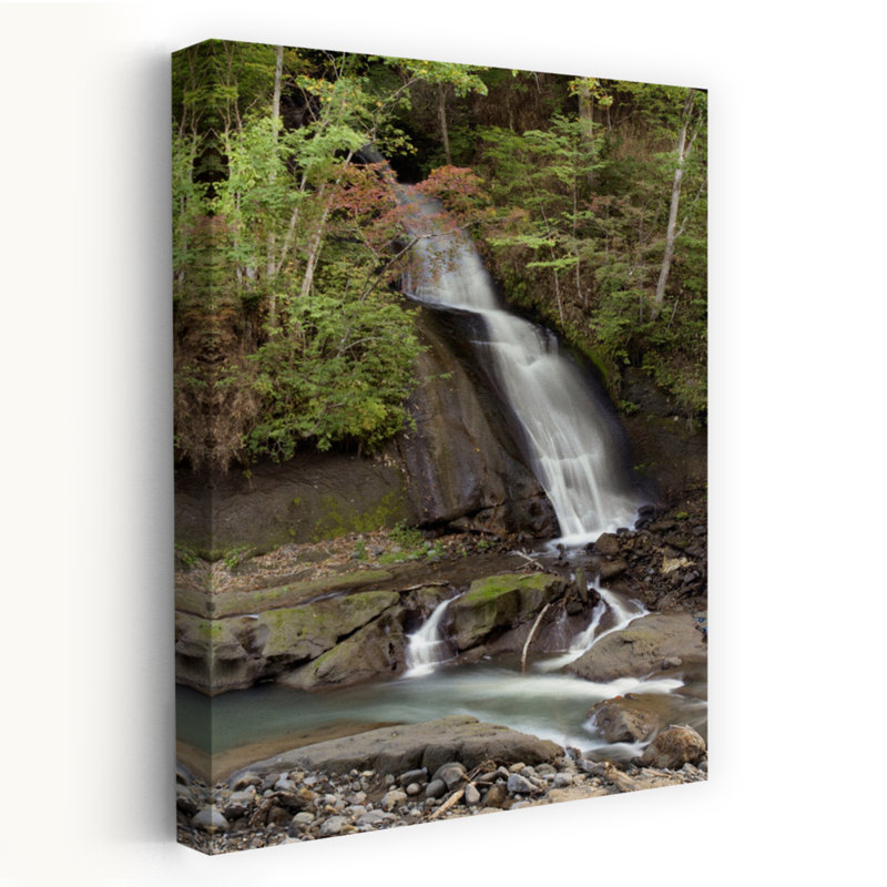 Hokkaido Waterfall # 6 - Photographie, Japon, Asie, art, H 60 po x l 40 po