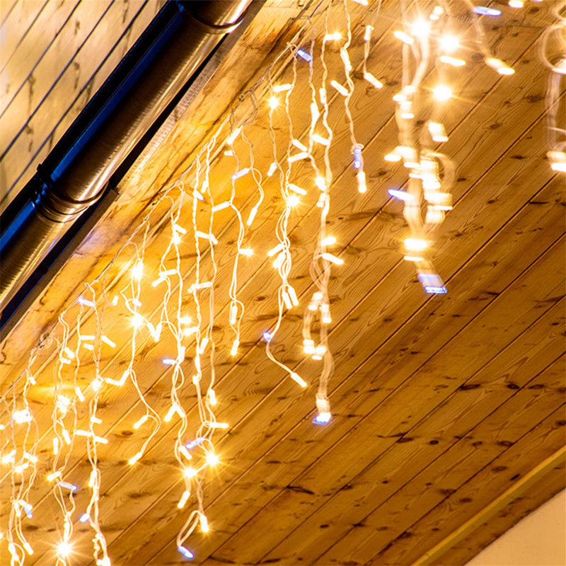Indoor / Outdoor Icicle Lights
