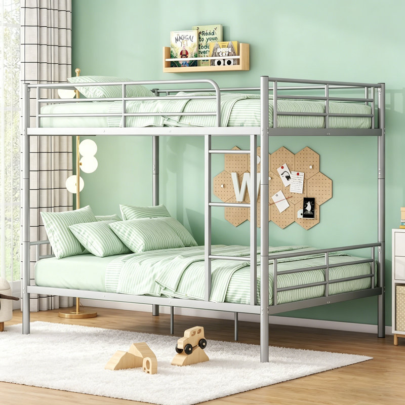Lit superposé double sur double, design contemporain, peu encombrant et durable