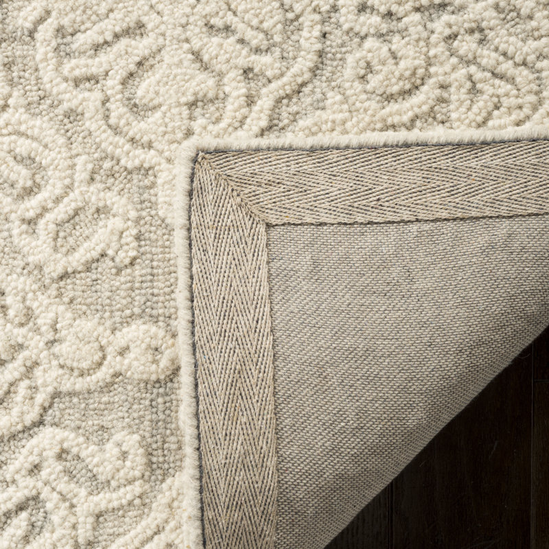 Davyan Hand Tufted Wool Damask Rug, Rectangle 2' x 3'
