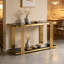 Console moderne en verre trempé doré et noir avec miroir, idéale pour un corridor ou un salon. Table d'appoint élégante et moderne. Table console en verre trempé doré et noir.