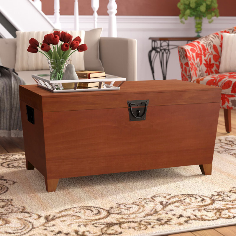 Cascade Trunk Coffee Table with Lift Top, Mission Oak