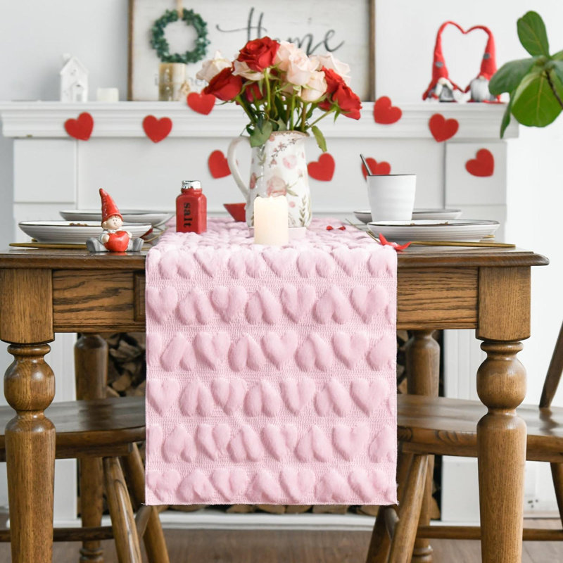 Artoid Mode Soft Plush Faux Fur Jacquard Heart Valentine's Day Table Runner Seasonal Kitchen Dining Table Decoration For Home Party Decor