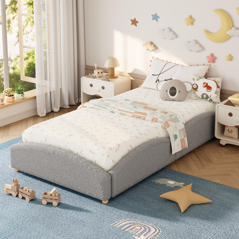 Lit de jour simple avec revêtement en peluche Teddy, structure de lit Cloud avec côtés surélevés, plateforme basse Montessori pour les tout-petits, aucun sommier nécessaire, gris