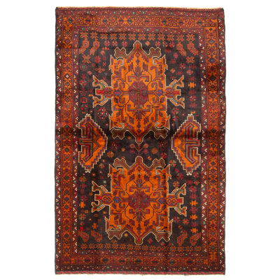 Tapis noir Teimani 4 pi 3 po x 6 pi 9 po