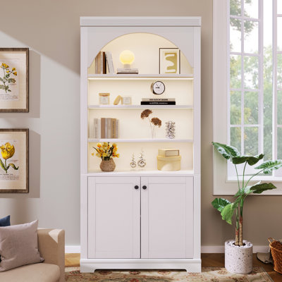Bibliothèque haute à 4 niveaux avec éclairage DEL, portes et étagères ouvertes réglables, meuble de rangement blanc moderne pour salon et bureau à domicile
