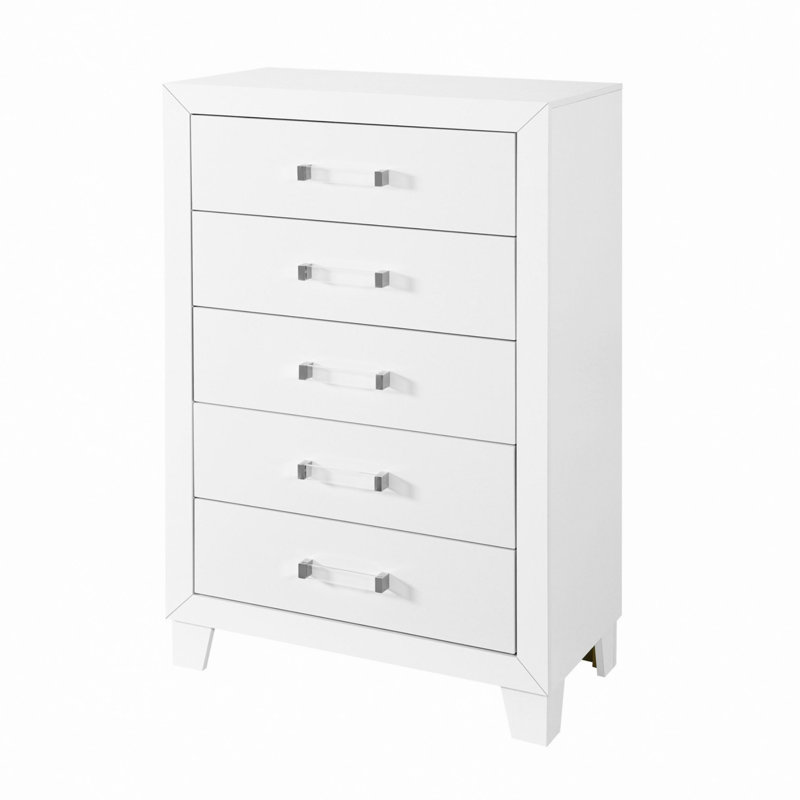 Omoda White Chest