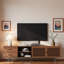 Meuble télé moderne avec 2 tiroirs profonds, armoire de rangement avec portes à lattes chics et gestion des câbles
