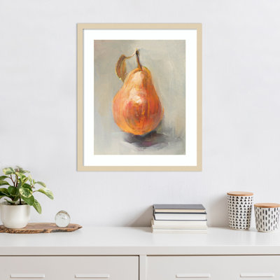 «Pear Still Life II» par Danhui Nai, impression sur bois encadrée