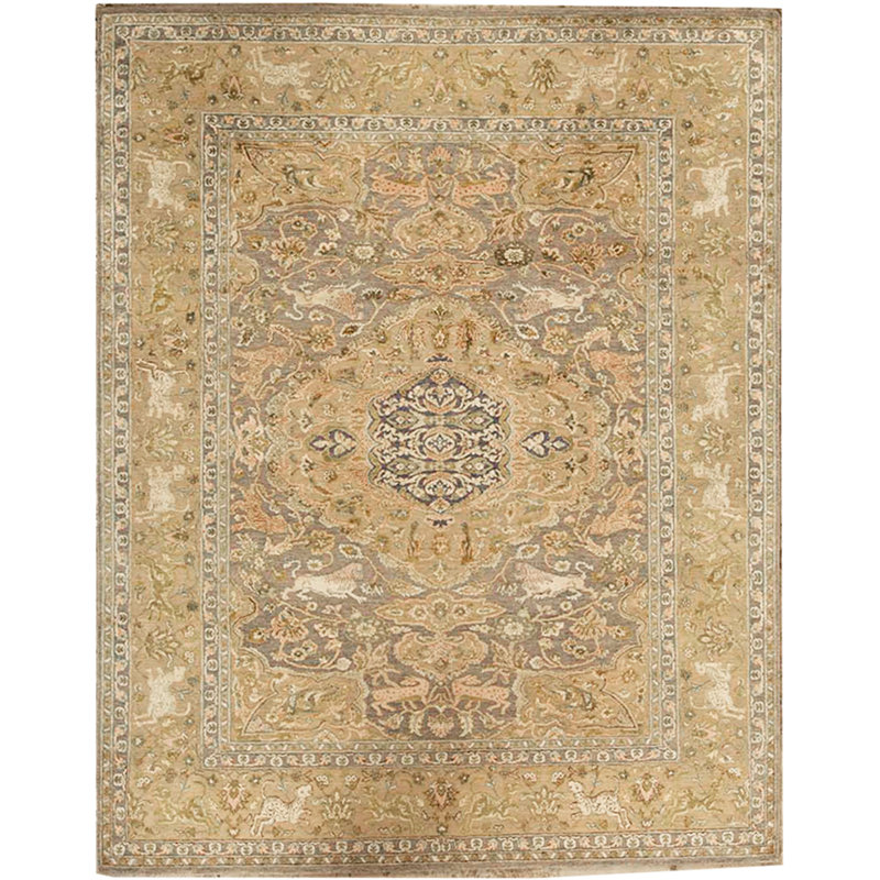 Oriental Area Rug in Light Gray/Gold