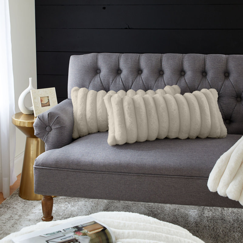 Coussin décoratif en fausse fourrure , Rectangulaire, Brun clair, H 12 po x l 18 po