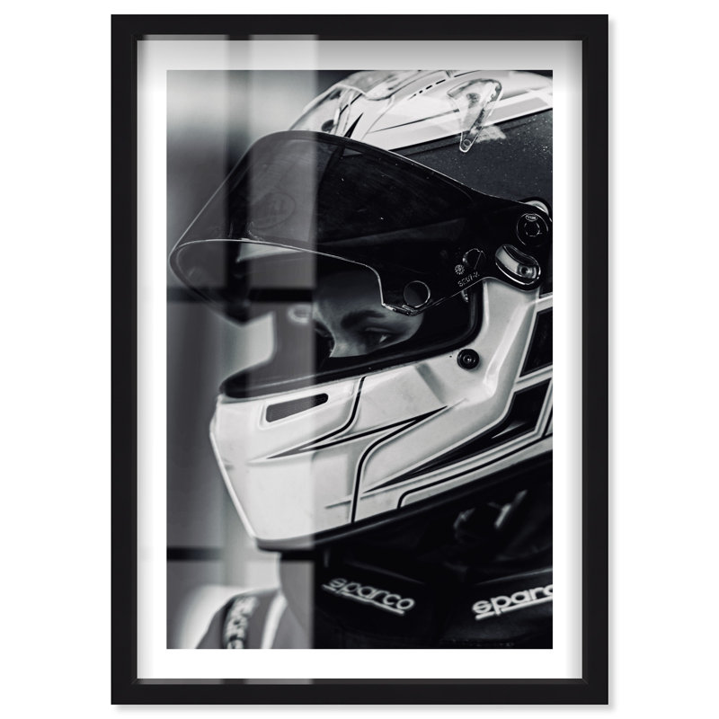 «Eyes on the finition» Shadowbox Print Sports, impressions encadrées par Notoriart, Noir, H 16 po x l 11 po