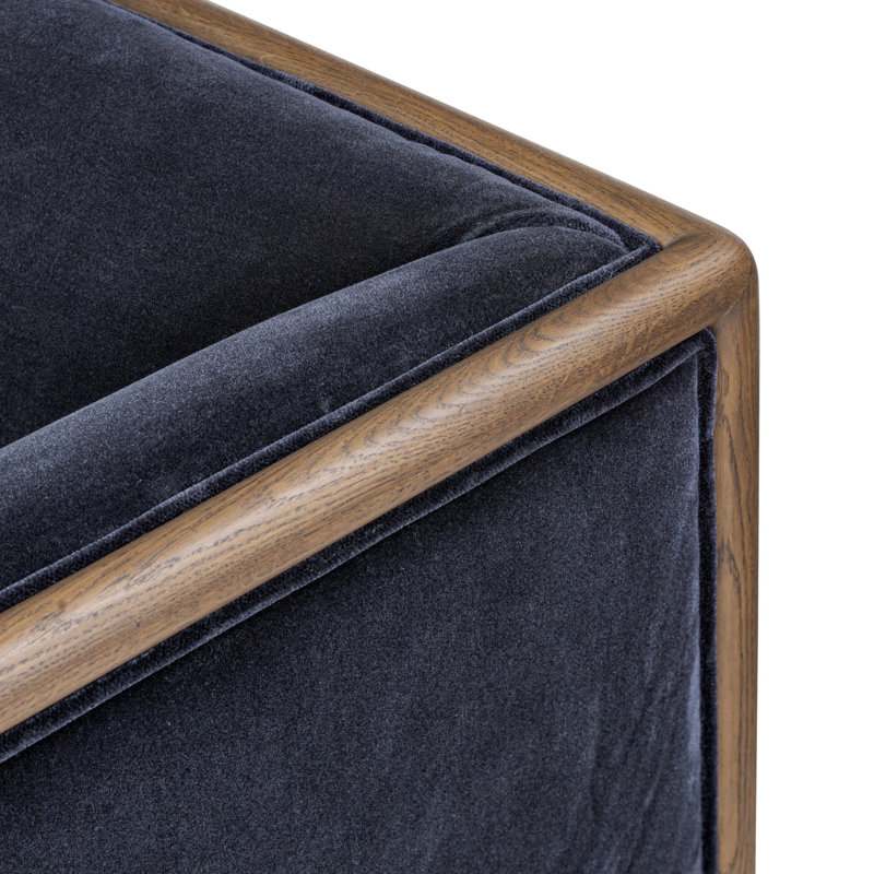 Kees Club Chair