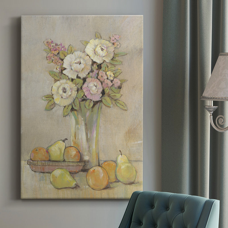 Still Life Study Flowers and Fruit I - peinture sur toile tendue, H 27 po x l 16 po x P 1 po